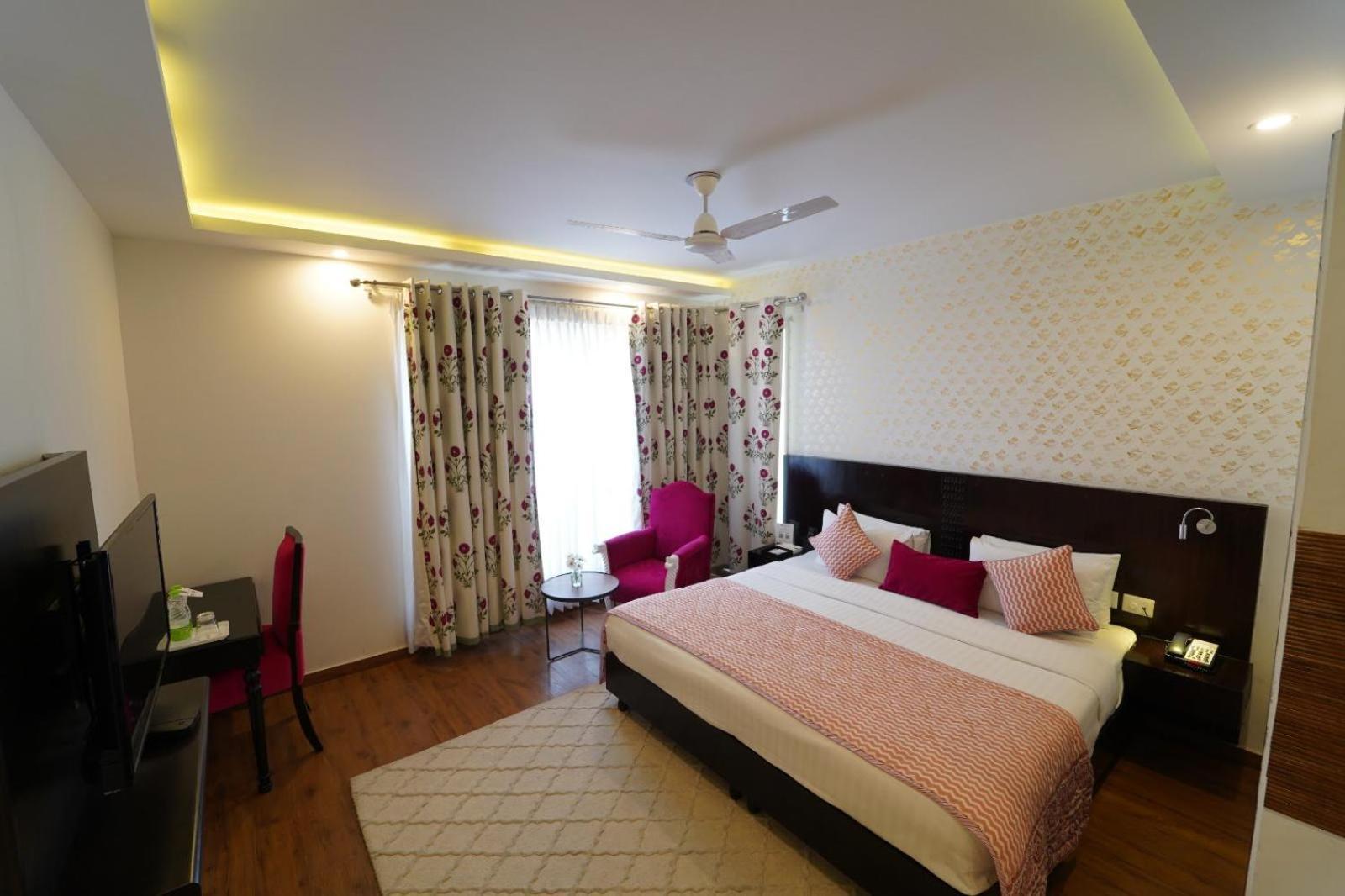 Rockland Hotel, C.R Park Нью-Дели Экстерьер фото