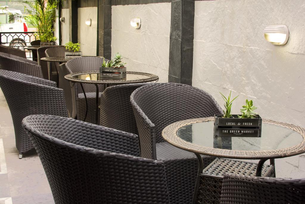 Rockland Hotel, C.R Park Нью-Дели Экстерьер фото
