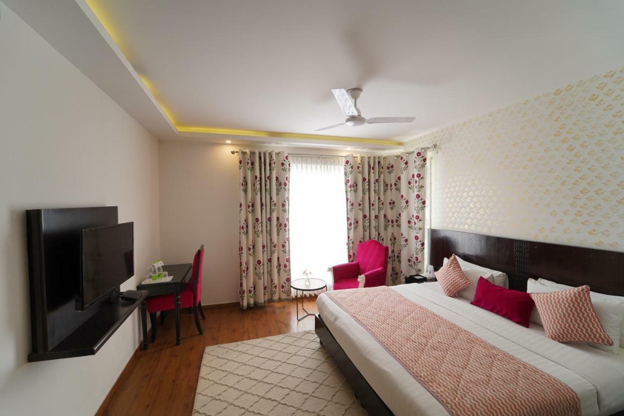 Rockland Hotel, C.R Park Нью-Дели Экстерьер фото